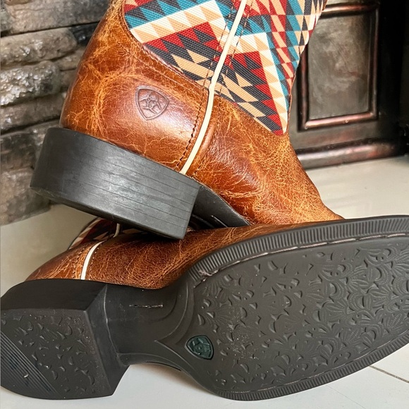 Ariat Teal and Black Leather Western Boots - Picture 4 of 13